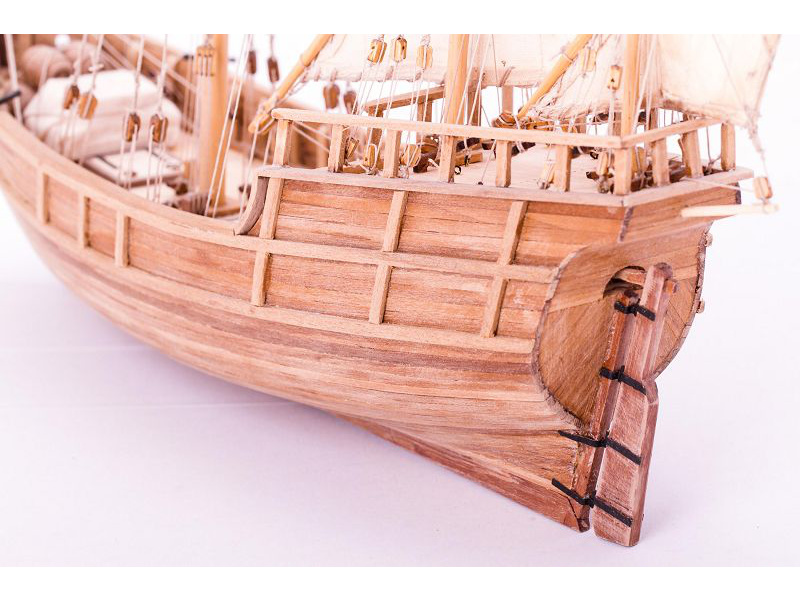 Dušek Nina 1492 1:72 kit
