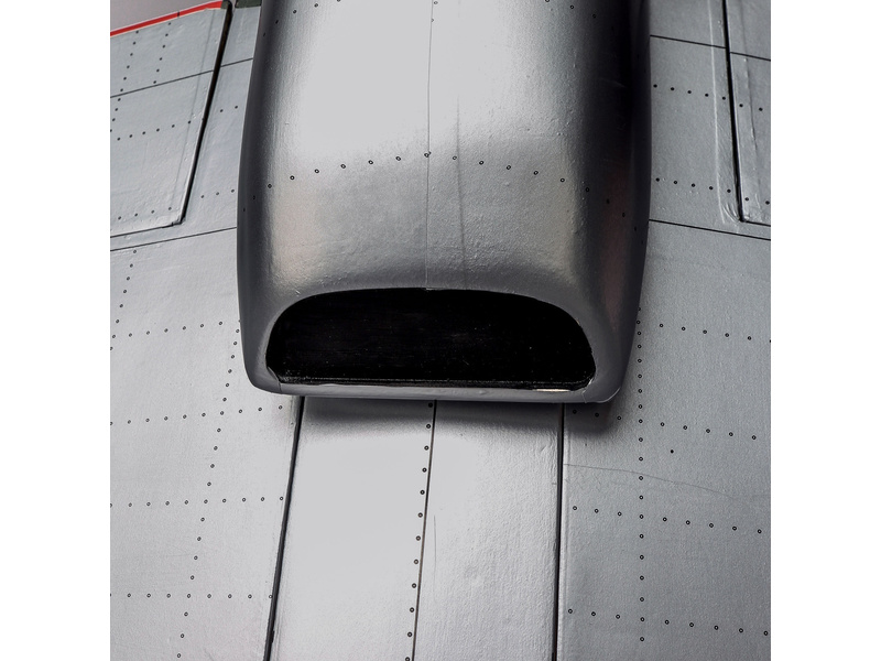 Hangar 9 P-51D Mustang 1.8m 20cc ARF
