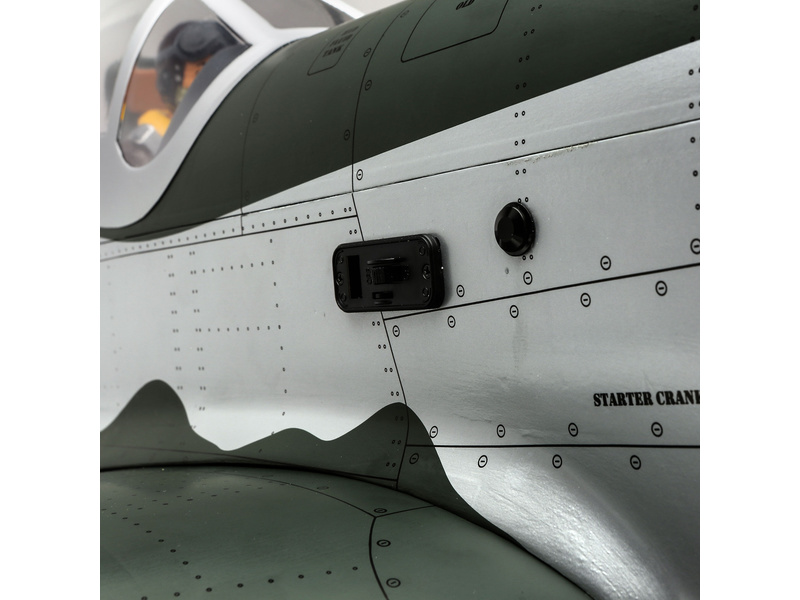 Hangar 9 P-51D Mustang 1.8m 20cc ARF