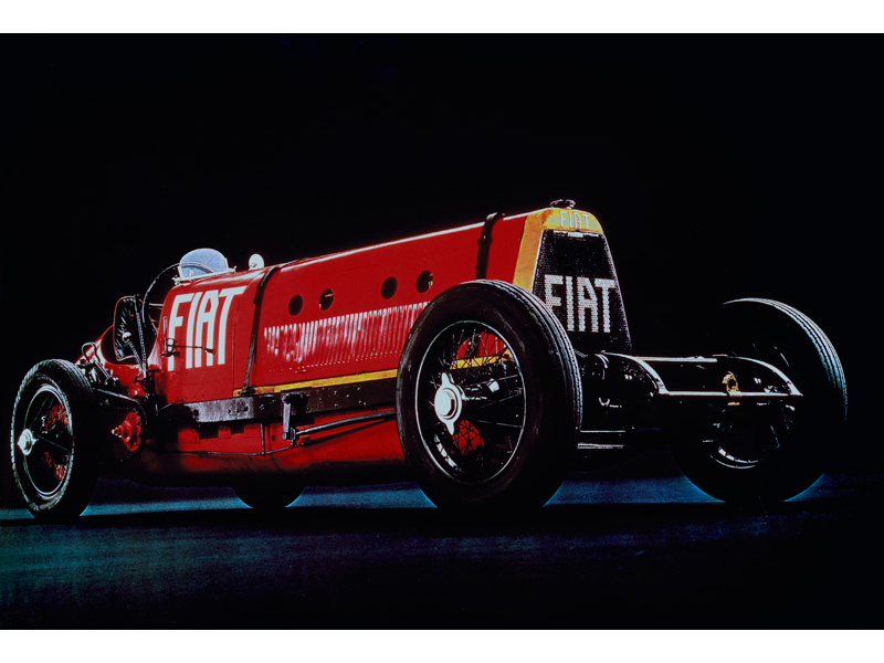 Italeri auto 4701 - FIAT MEFISTOFELE (1:12)