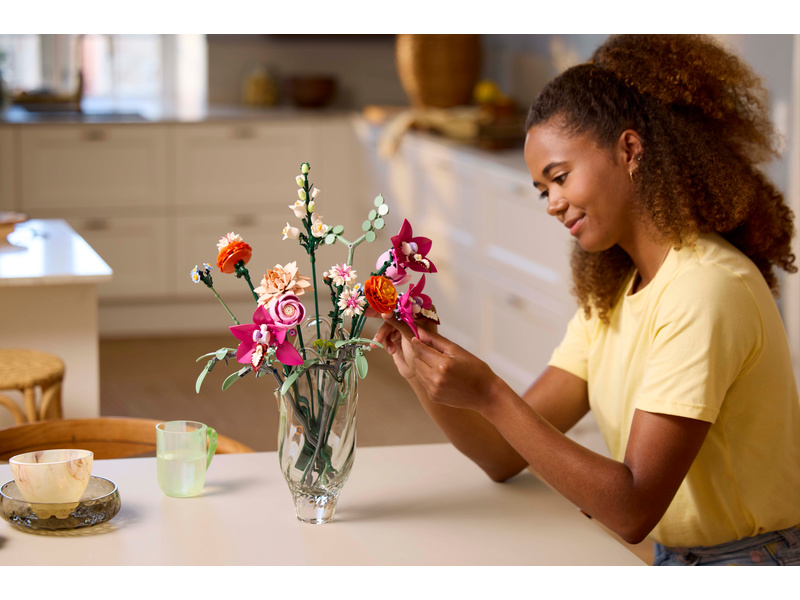 LEGO Botanicals - Krásná kytice růžových květin