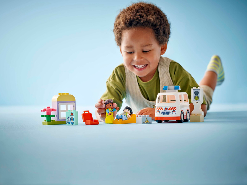 LEGO DUPLO - Sanitka a řidič