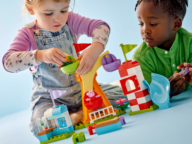 LEGO DUPLO - Prasátko Peppa - Zábavní park