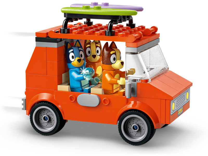 LEGO Bluey - Bluey a rodinný výlet autem na pláž