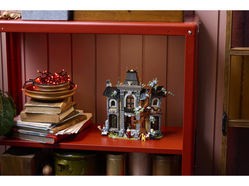LEGO Icons - Sídlo starostky