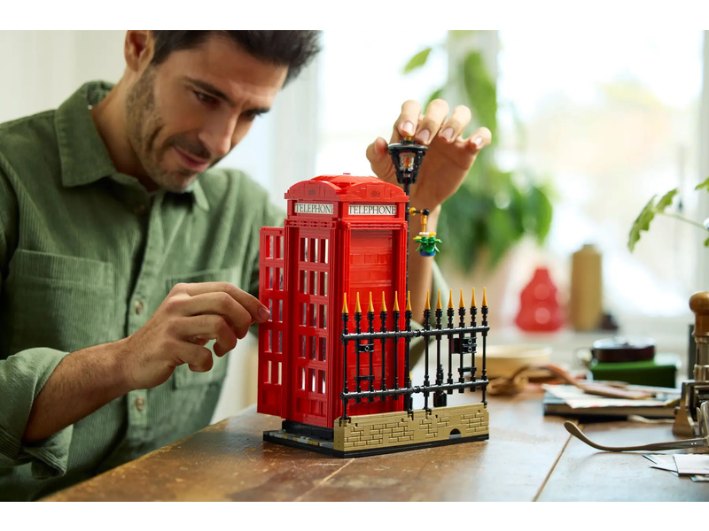 LEGO Ideas - Červená londýnská telefonní budka