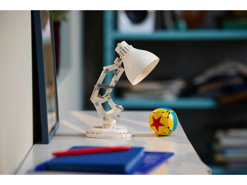 LEGO Ideas - Disney Pixar Luxo Jr.