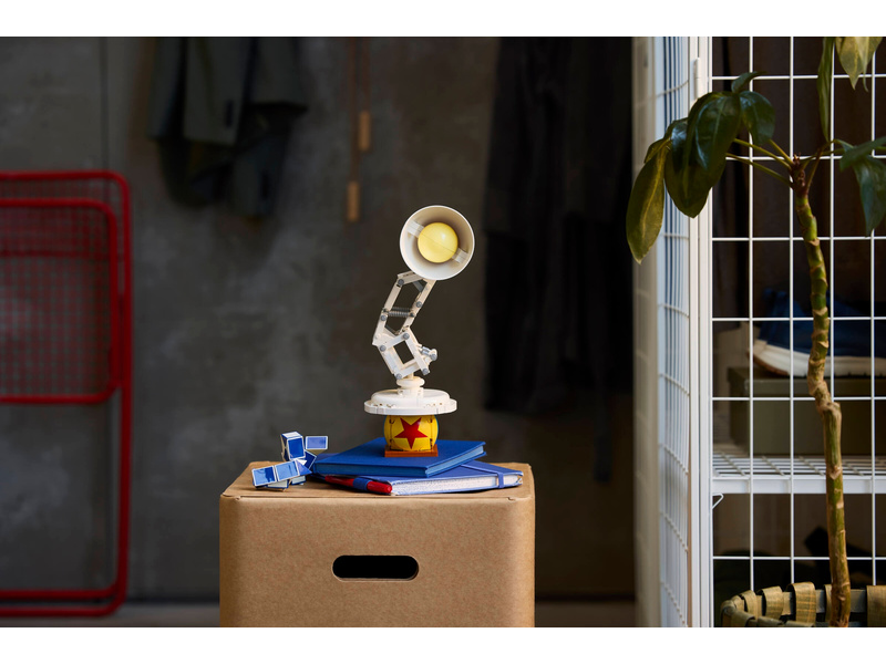 LEGO Ideas - Disney Pixar Luxo Jr.