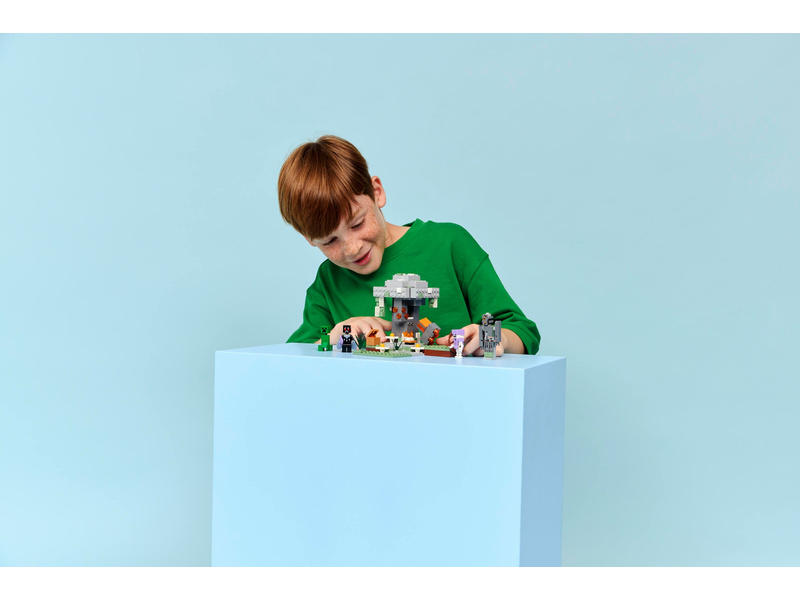 LEGO Minecraft - Bledá zahrada