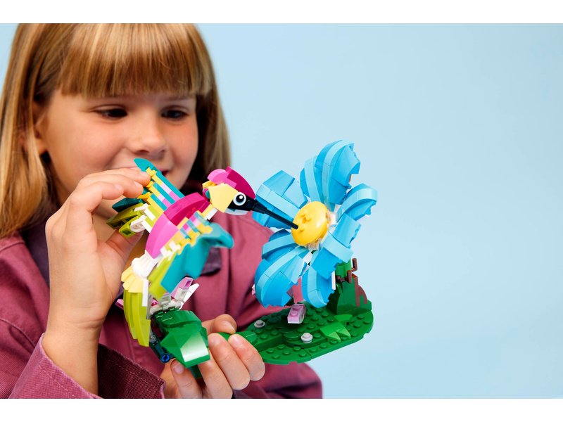LEGO Creator - Divoká zvířata: Barevný kolibřík