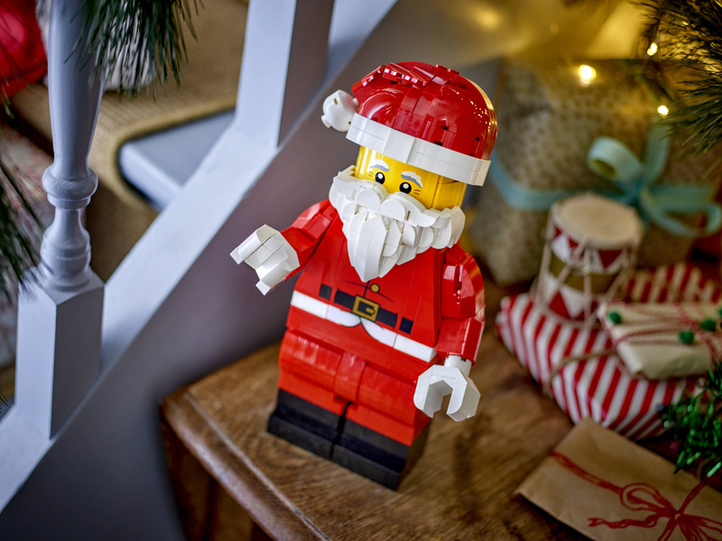 LEGO Iconic - Zvětšená minifigurka Santy