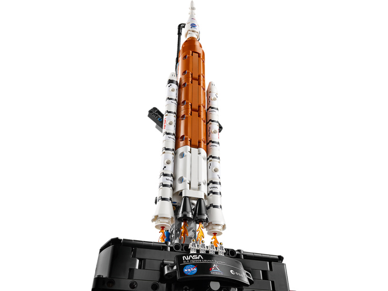 LEGO Technic - Raketa NASA Artemis Space Launch System