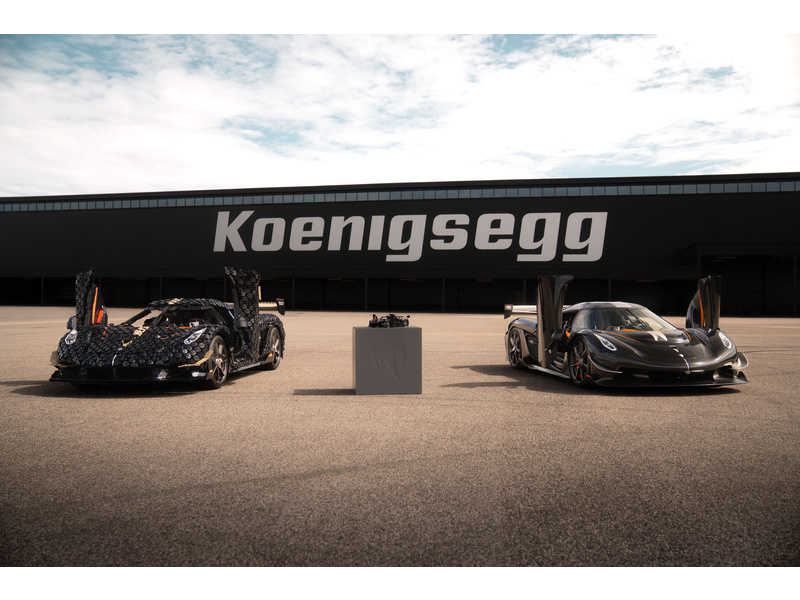 LEGO Technic - Megacar Koenigsegg Sadair's Spear