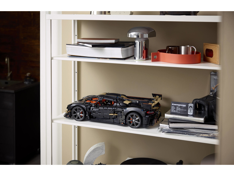 LEGO Technic - Megacar Koenigsegg Sadair's Spear