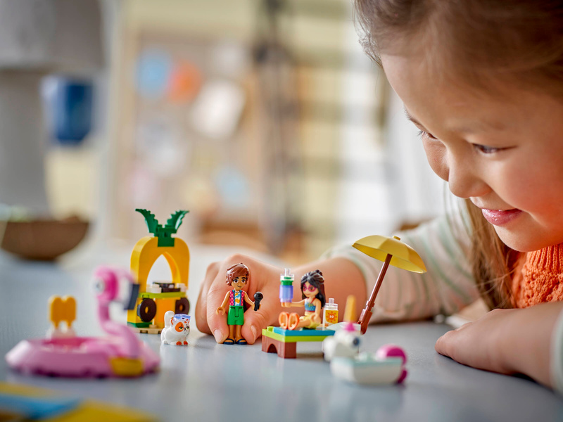 LEGO Friends - Zábava u bazénu s jednorožcem a plameňákem