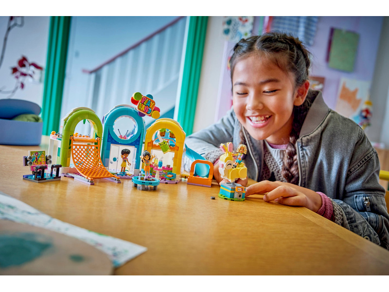 LEGO Friends - Zábavné interiérové hřiště