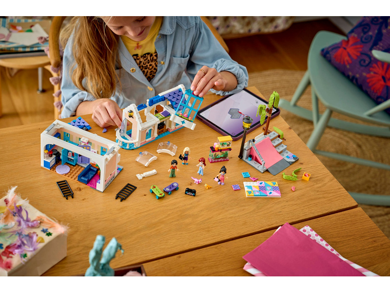 LEGO Friends - Liann a její rodinný dům