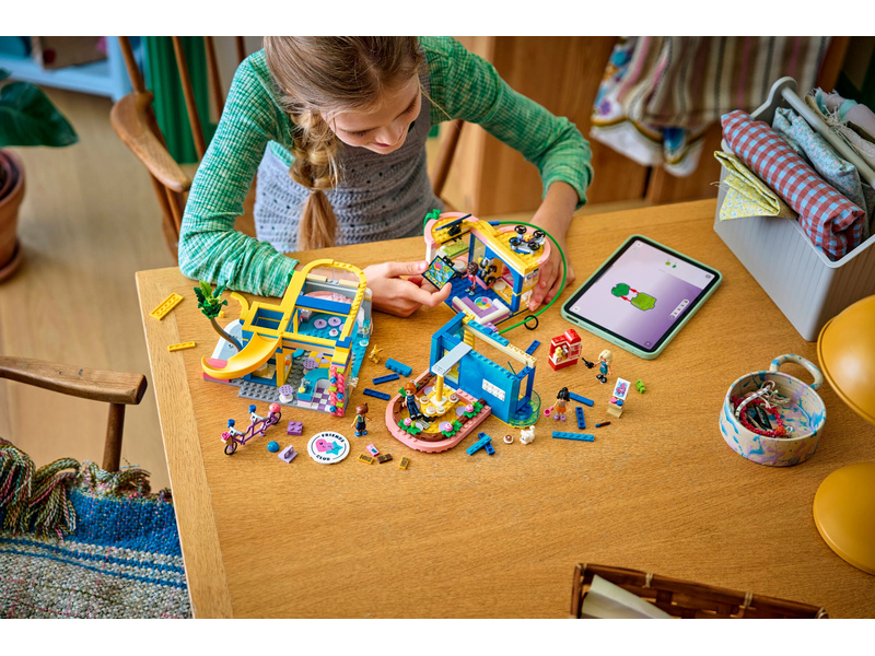 LEGO Friends - Klubovna pro kamarády v městečku Heartlake