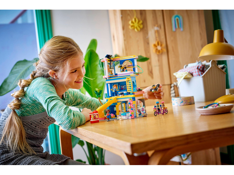 LEGO Friends - Klubovna pro kamarády v městečku Heartlake
