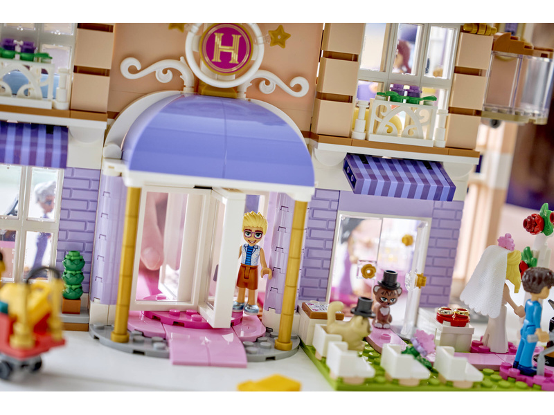 LEGO Friends - Grand Hotel v městečku Heartlake