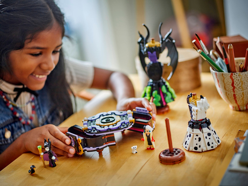 LEGO Disney - Šaty Zloby a Cruelly De Vil