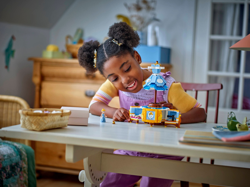 LEGO Disney Princess - Popelčiny šaty