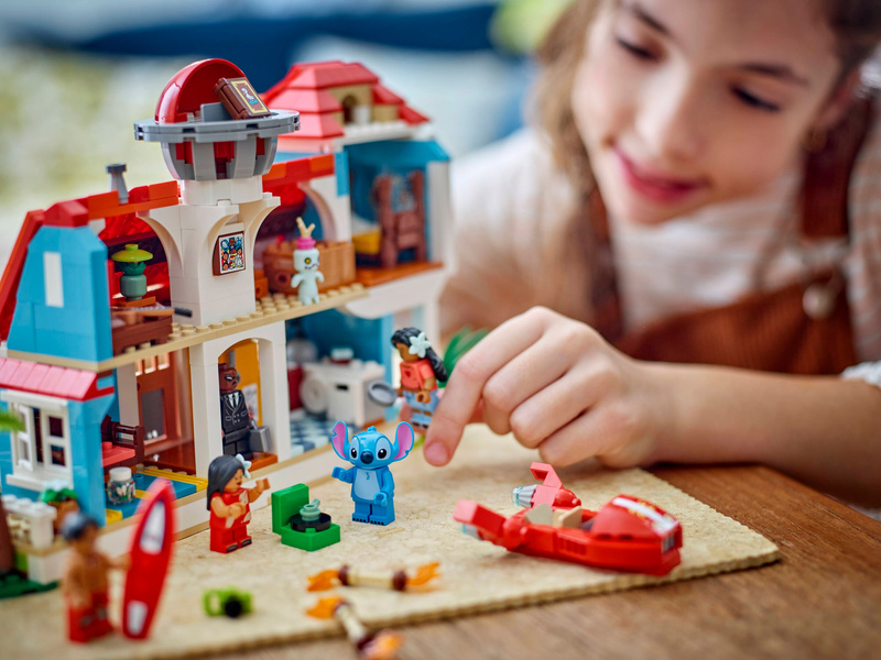 LEGO Disney - Lilo a Stitch a domek na pláži