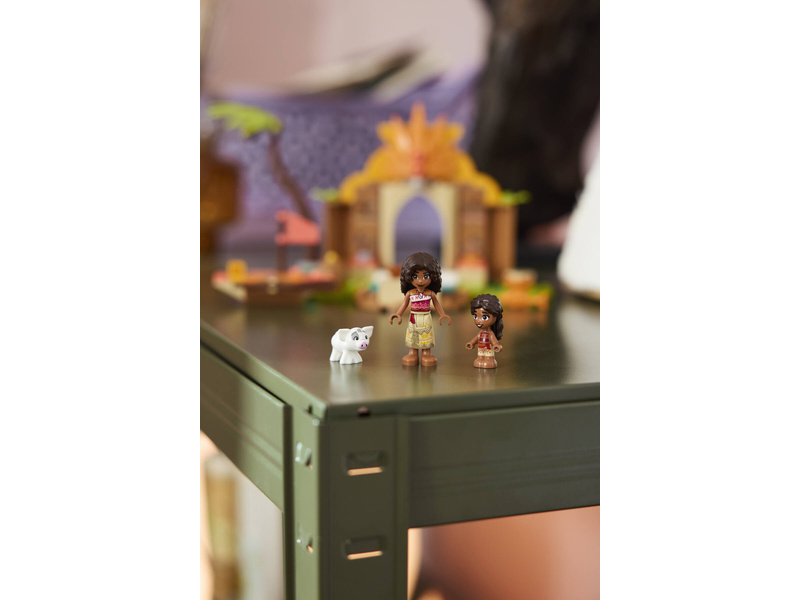 LEGO Disney - Vesnický dům a loďka