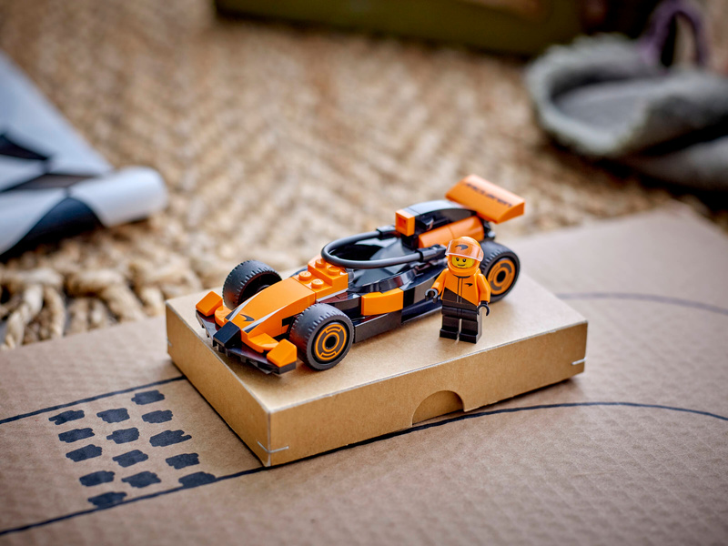 LEGO City - Jezdec F1 se závodním vozem McLaren