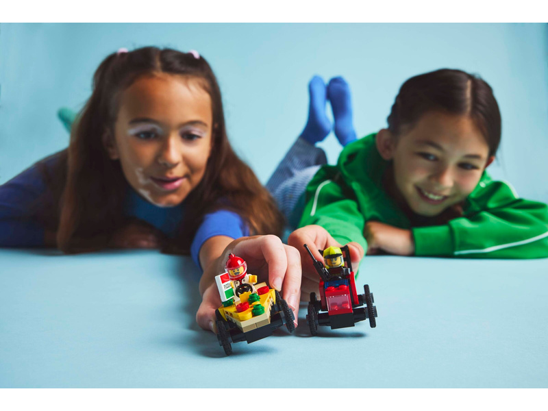 LEGO City - Závodní balíček: Rozvoz pizzy vs. hasičské auto