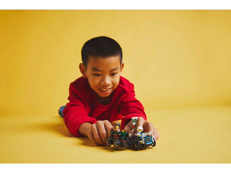 LEGO City - Závodní balíček: Letadlo vs. nemocniční lůžko