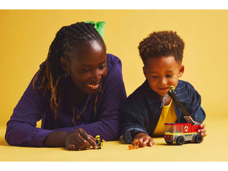 LEGO City - Hasičské auto s žebříkem