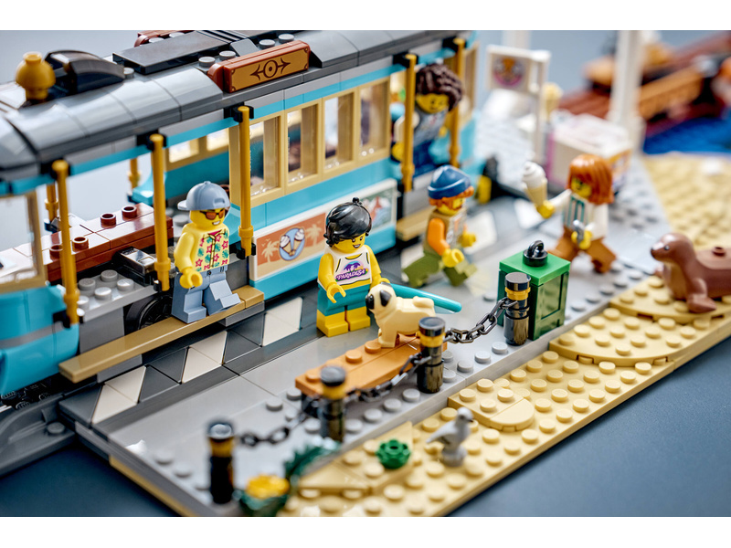 LEGO City - Historická plážová tramvaj