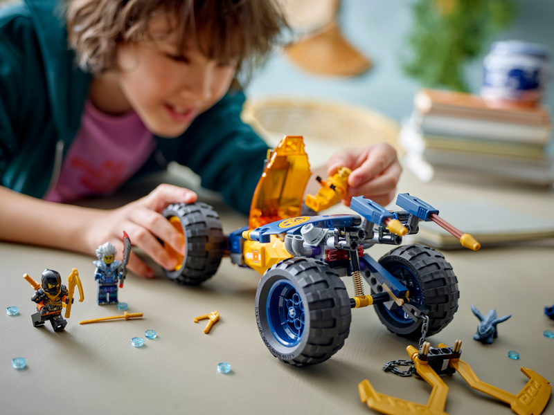 LEGO Ninjago - Arin a jeho nindžovská terénní bugina