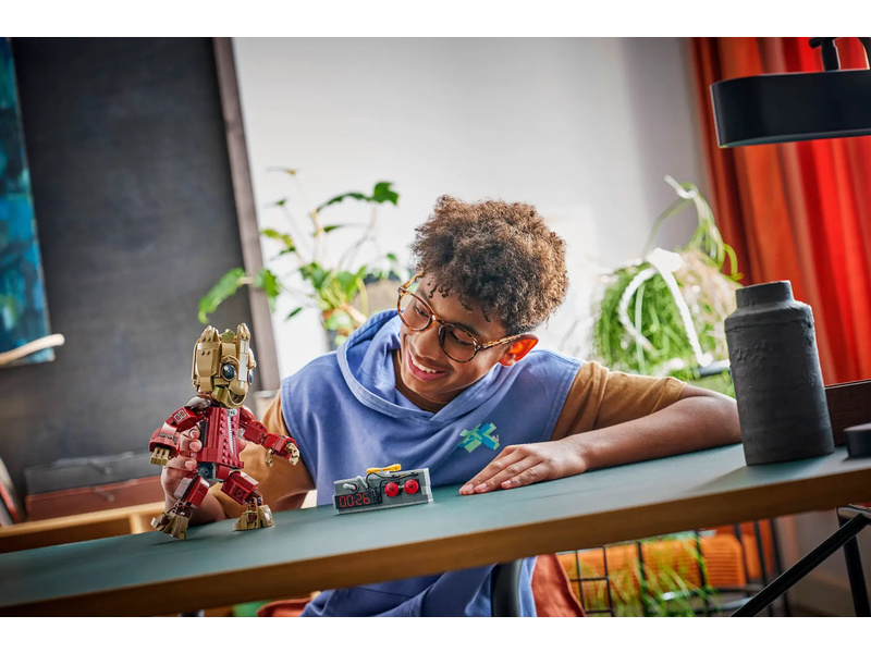 LEGO Marvel - Groot v kombinéze Plenitelů