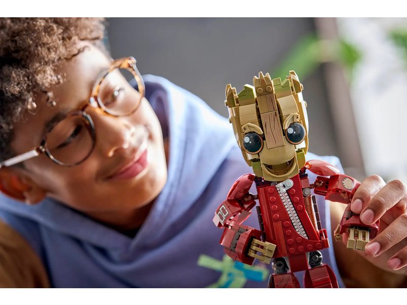 LEGO Marvel - Groot v kombinéze Plenitelů