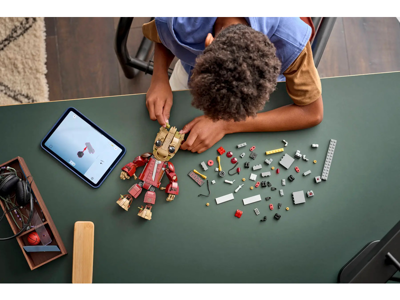 LEGO Marvel - Groot v kombinéze Plenitelů
