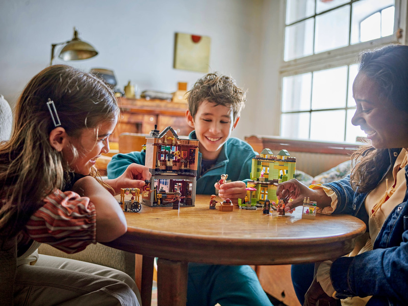 LEGO Harry Potter - Prvotřídní potřeby pro famfrpál a zmrzlinářství