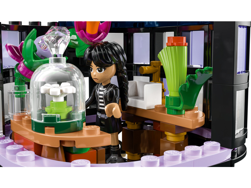 LEGO Wednesday - Černá jiřina