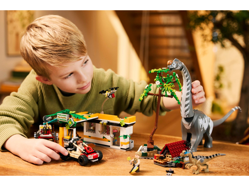 LEGO Jurassic World - Mise na sledování raptora a titanosaura
