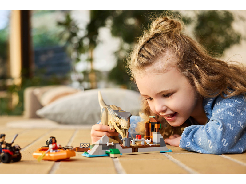LEGO Jurassic World - T-rex a útěk po řece
