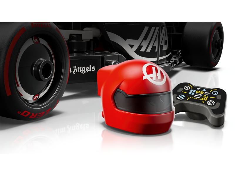 LEGO Speed Champions - Závodní auto MoneyGram Haas F1 Team VF-24