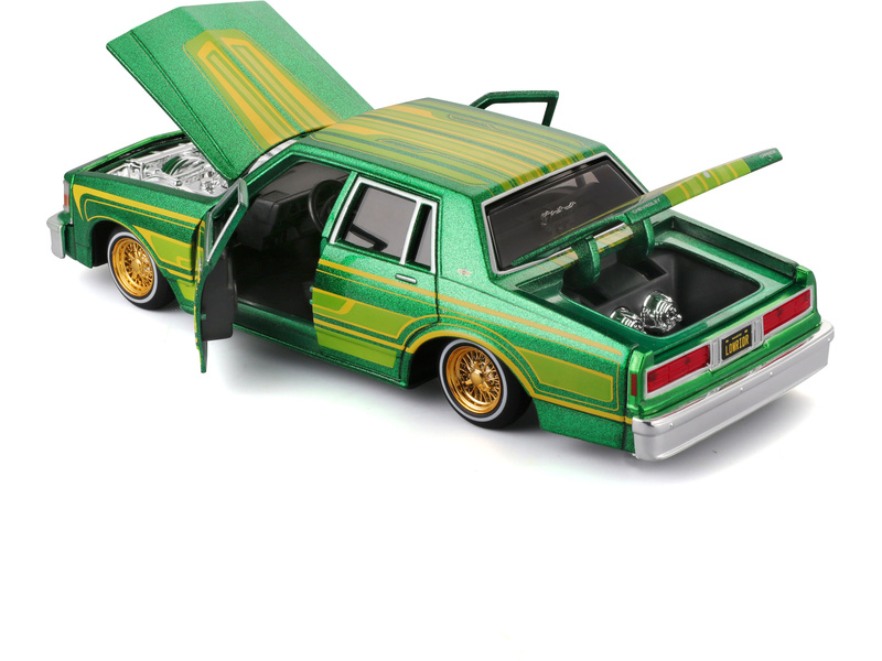 Maisto Chevrolet Caprice 1987 1:26