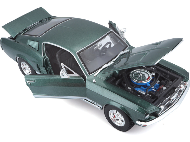 Maisto Ford Mustang Fastback 1967 1:18 zelená metalíza