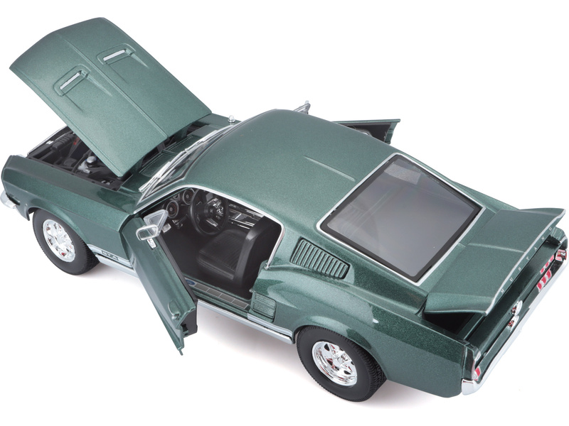 Maisto Ford Mustang Fastback 1967 1:18 zelená metalíza