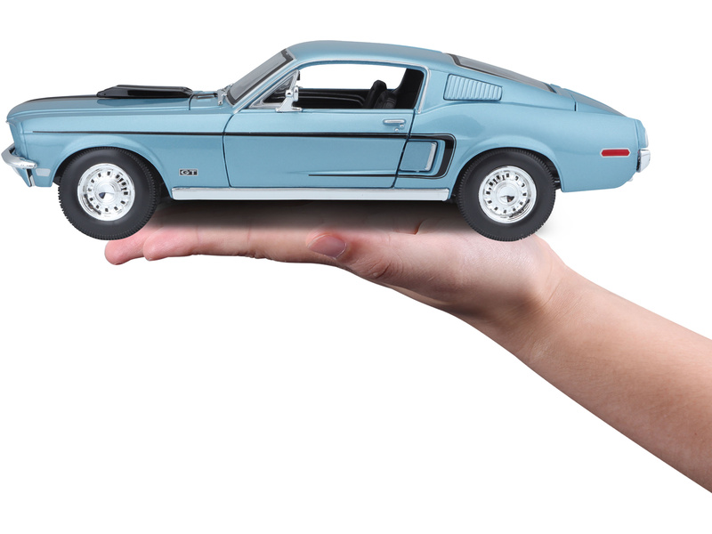 Maisto Ford Mustang GT Cobra Jet FB 1968 1:18 modrá metalíza
