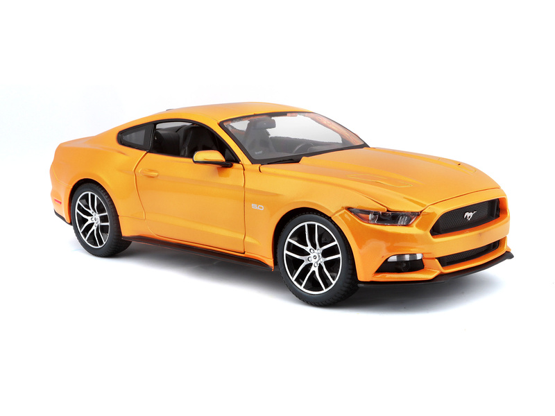 Maisto Ford Mustang GT 2015 1:18 oranžová metalíza