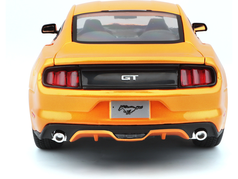 Maisto Ford Mustang GT 2015 1:18 oranžová metalíza