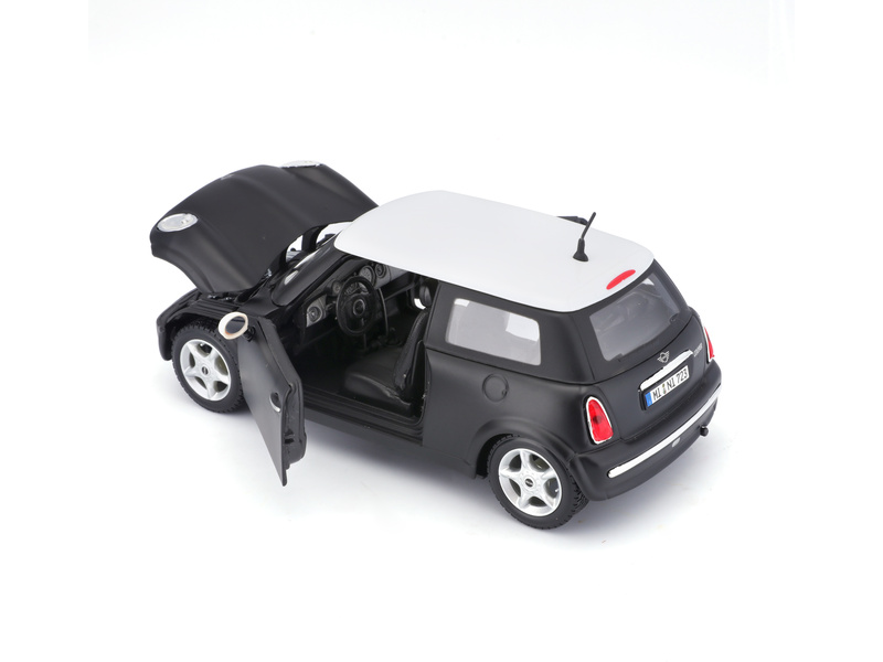 Maisto Mini Cooper 1:24 černá matná