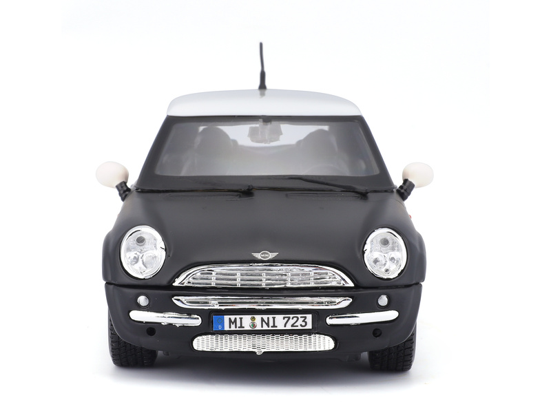 Maisto Mini Cooper 1:24 černá matná